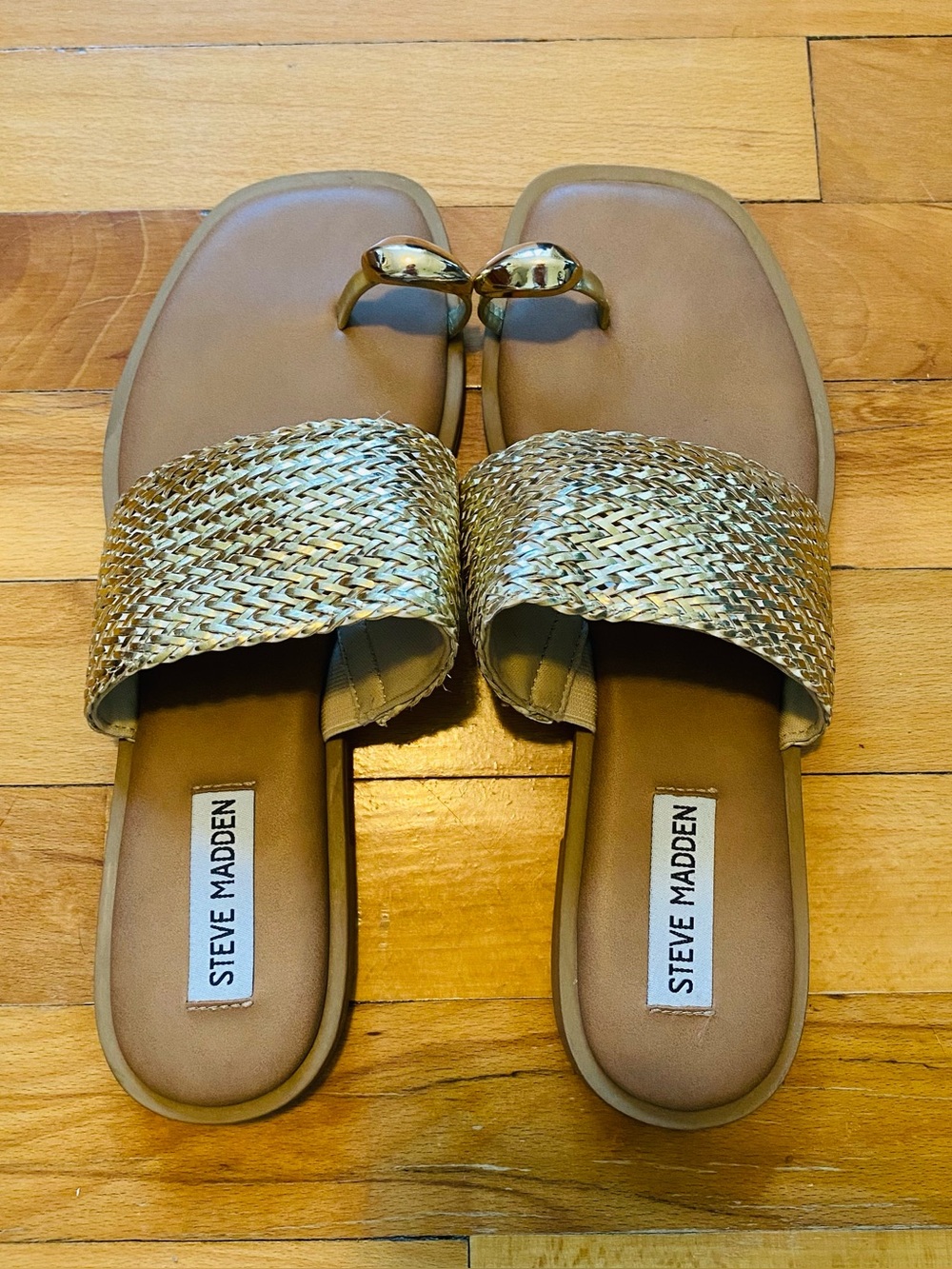 Steve Madden Dacey Gold Toe Ring Sandals